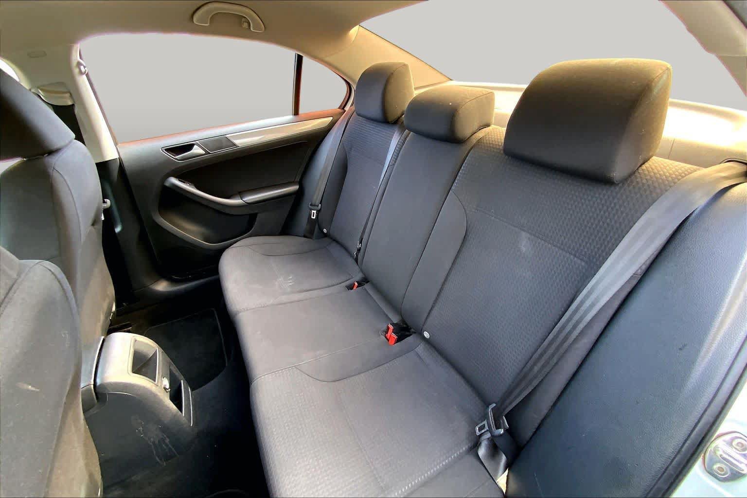 Used 2015 Volkswagen Jetta SE FWD image 20