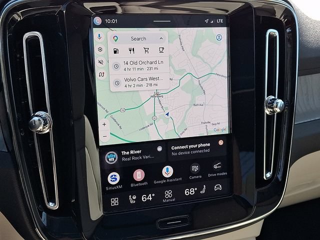 Certified 2025 Volvo XC40 B5 Ultra AWD/4WD image 19