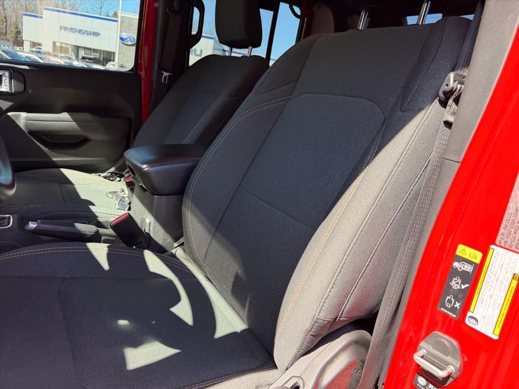 Used 2024 Jeep Gladiator Sport image 9