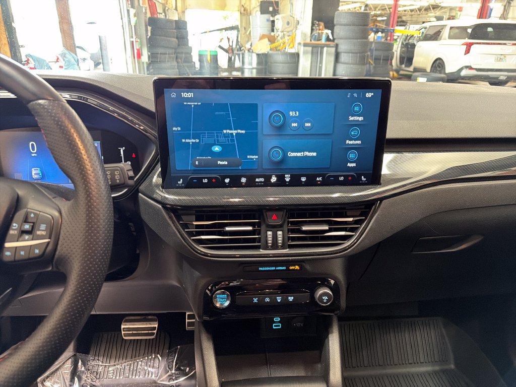 Used 2023 Ford Escape ST-Line w/ Tech Pack #1 AWD/4WD image 24