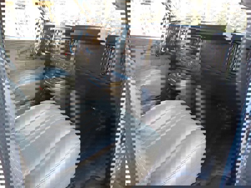 Used 2017 Chevrolet Express 2500 LS image 18