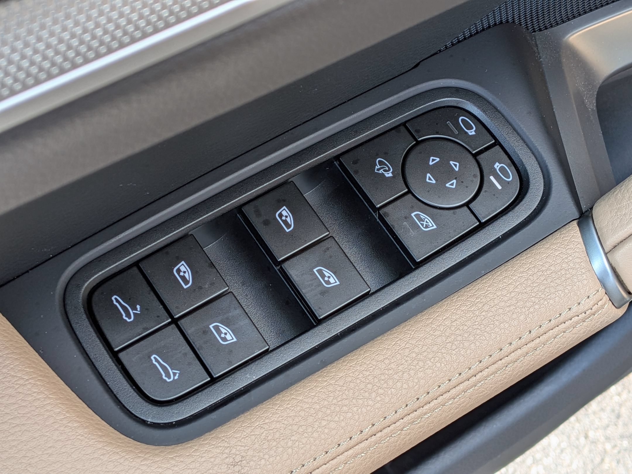 Certified 2026 Porsche Cayenne S AWD/4WD image 25