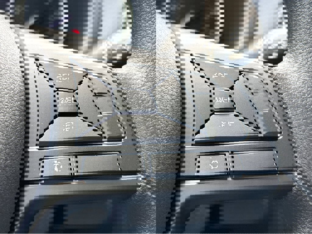 New 2025 Nissan Kicks Play S image 17