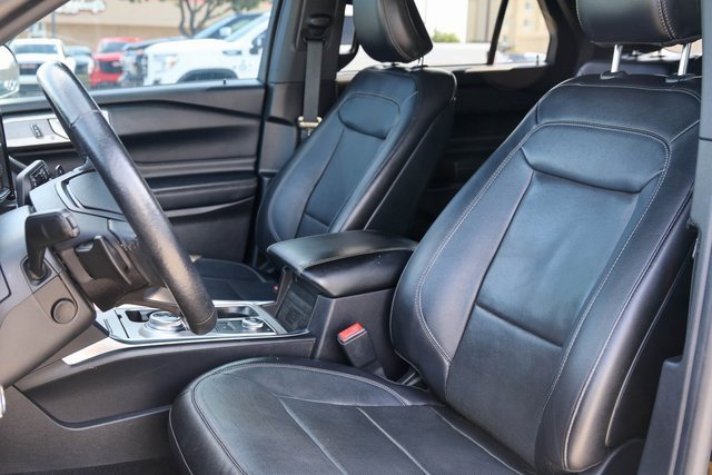 Used 2020 Ford Explorer Limited w/ Class III Trailer Tow Package image 13