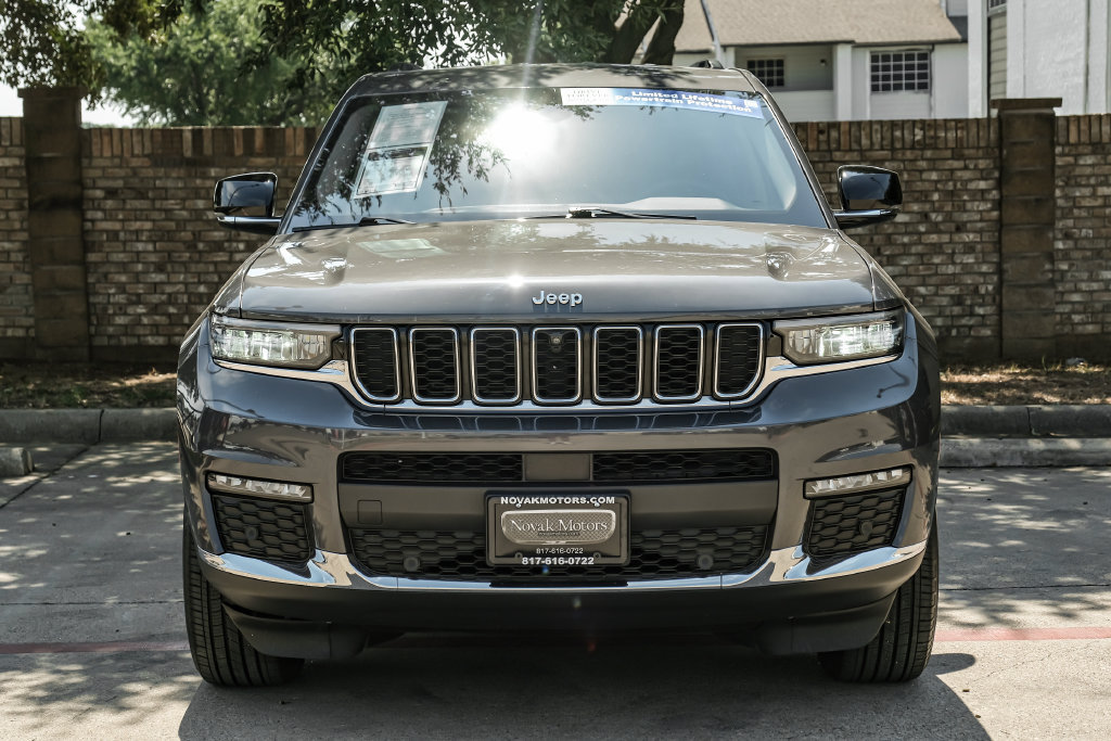 Used 2023 Jeep Grand Cherokee L Limited w/ Luxury Tech Group II AWD/4WD image 10