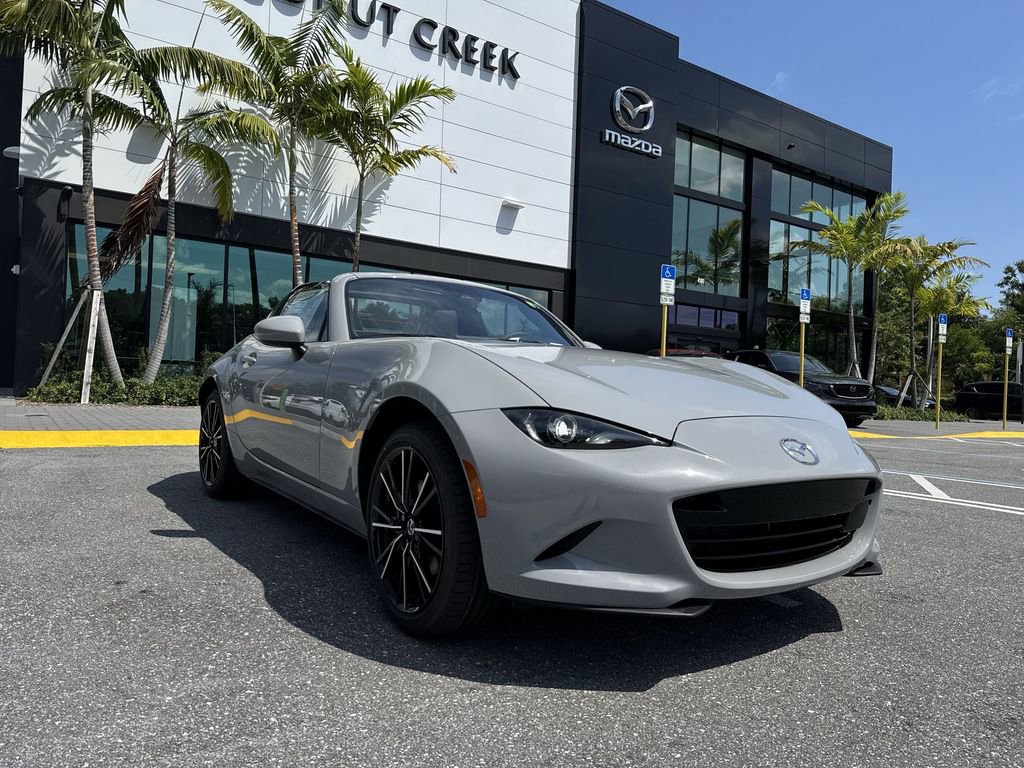 New 2026 MAZDA MX-5 Miata RF Grand Touring RWD image 30