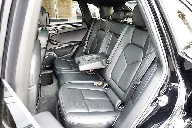 Used 2024 Porsche Macan S w/ Premium Plus Package AWD/4WD image 21