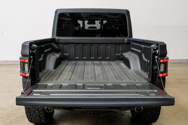 Used 2025 Jeep Gladiator Rubicon w/ Safety Group AWD/4WD image 46