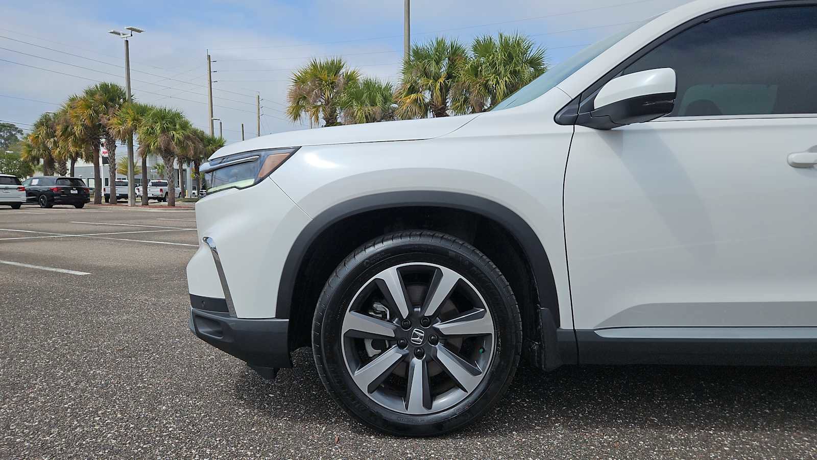 Used 2023 Honda Pilot Touring image 19