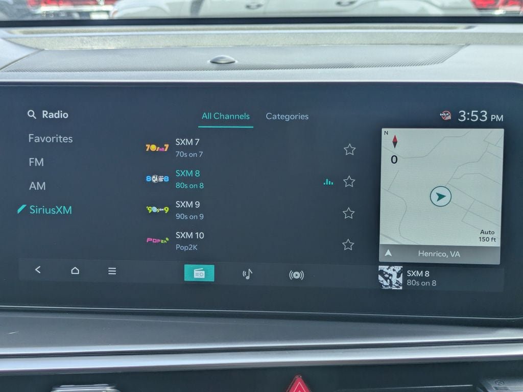 Used 2025 Kia Sorento EX w/ Panoramic Sunroof Package FWD image 18