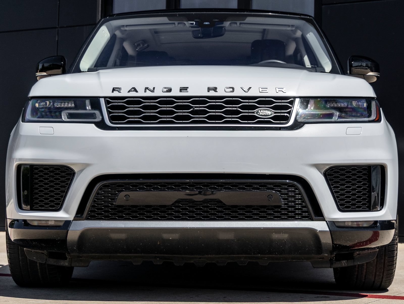 Used 2019 Land Rover Range Rover Sport HSE AWD/4WD image 4
