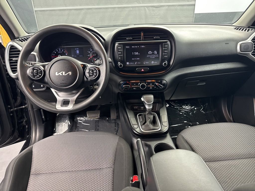 Used 2022 Kia Soul LX FWD image 5