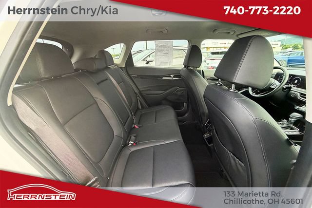 Used 2024 Kia Seltos EX FWD image 25