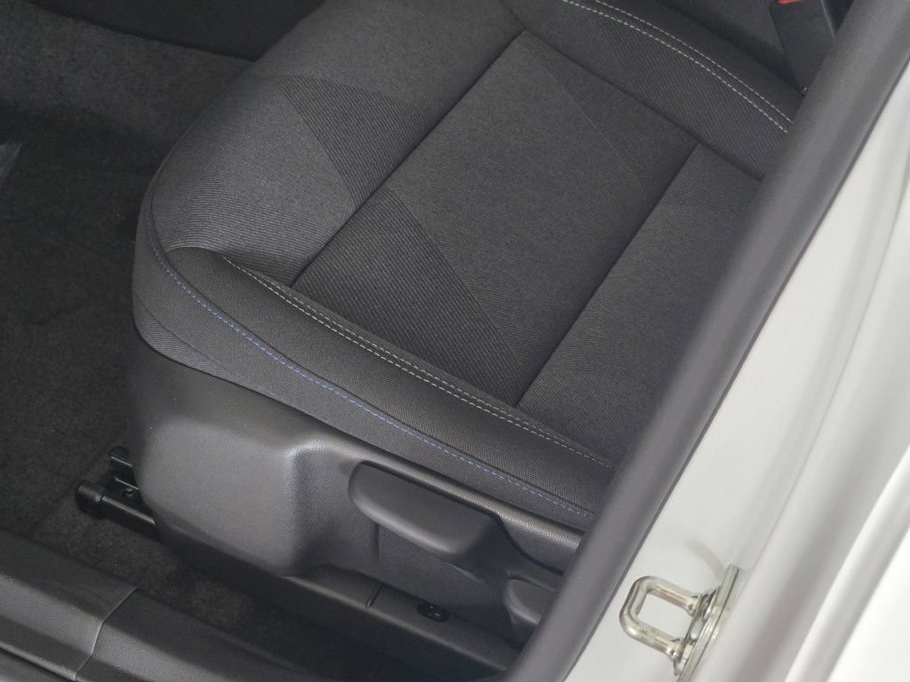 New 2026 Chevrolet Trax LS w/ LS Convenience Package FWD image 19