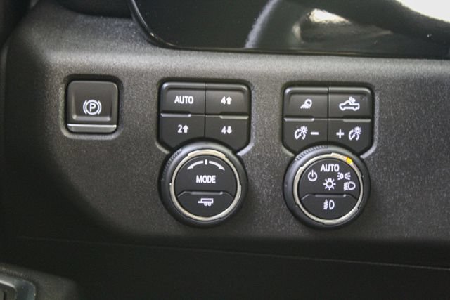 Certified 2024 Chevrolet Silverado 2500 High Country AWD/4WD image 20