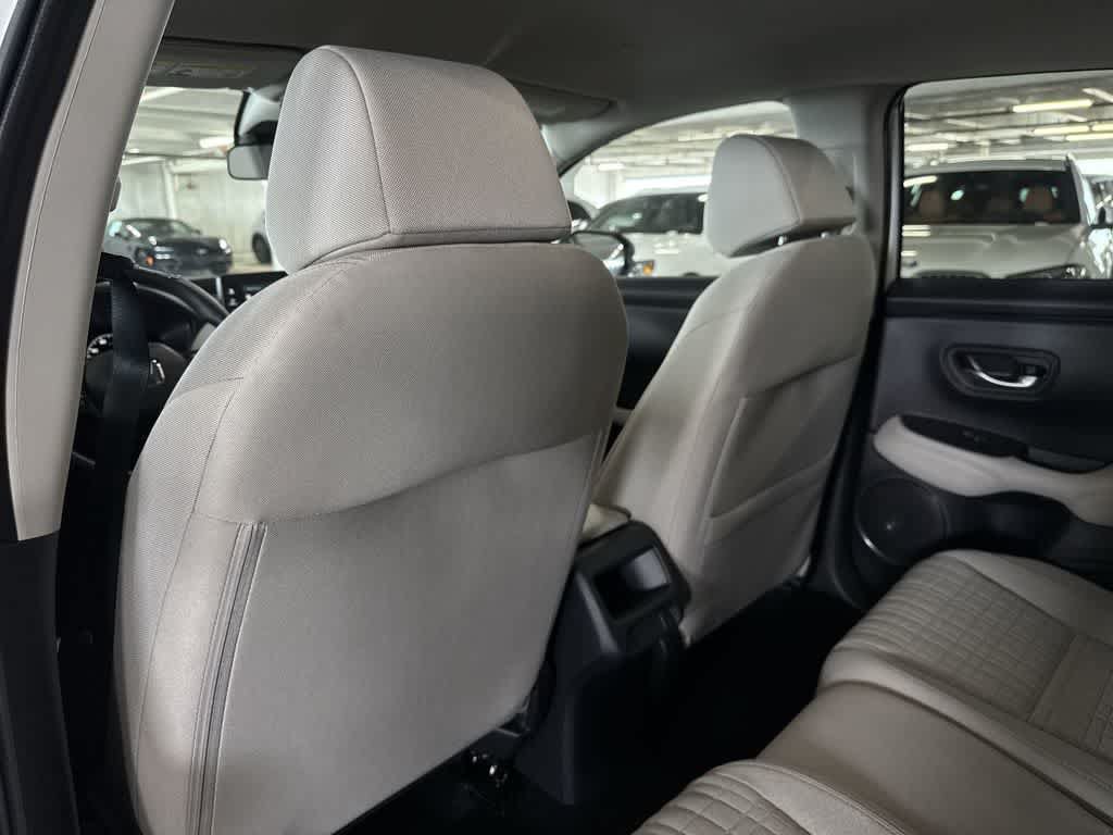 Certified 2026 Honda HR-V LX image 22
