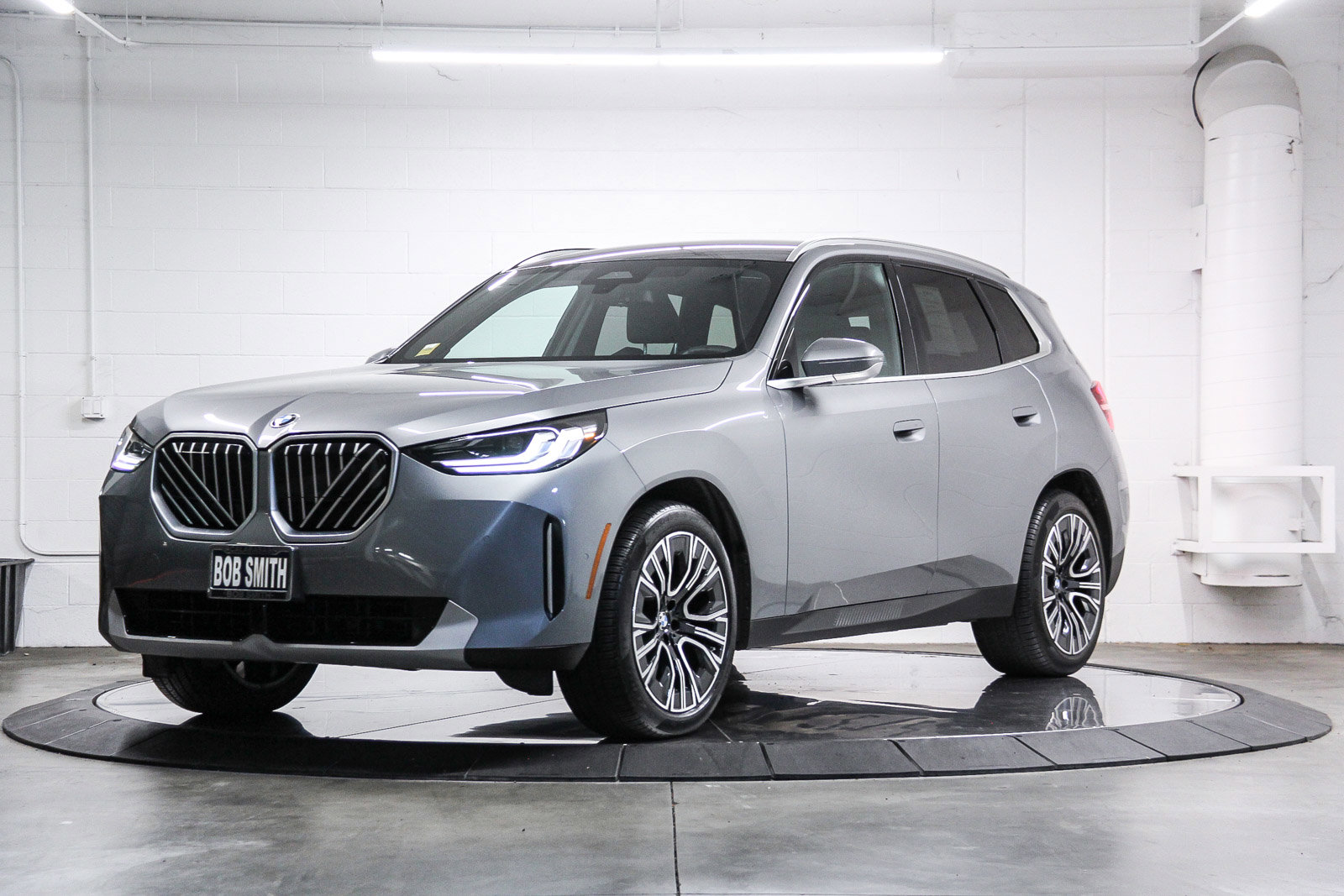 Used 2025 BMW X3 xDrive30i w/ Convenience Package image 3