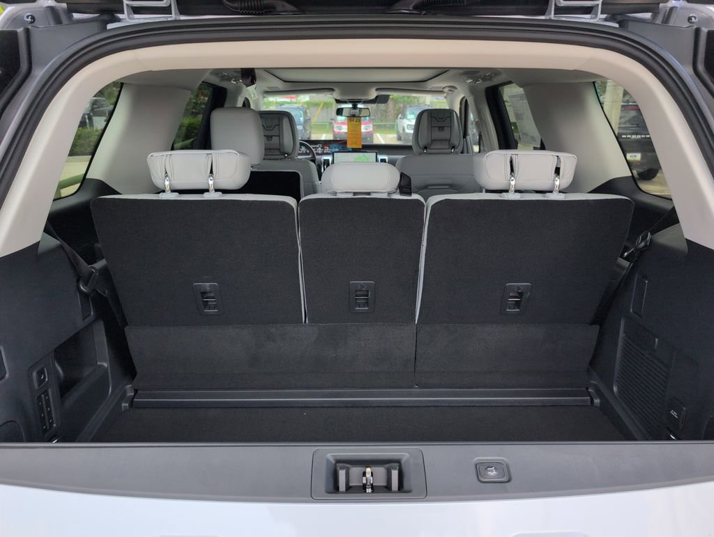 New 2026 Ford Expedition Platinum w/ Driver's Package image 29