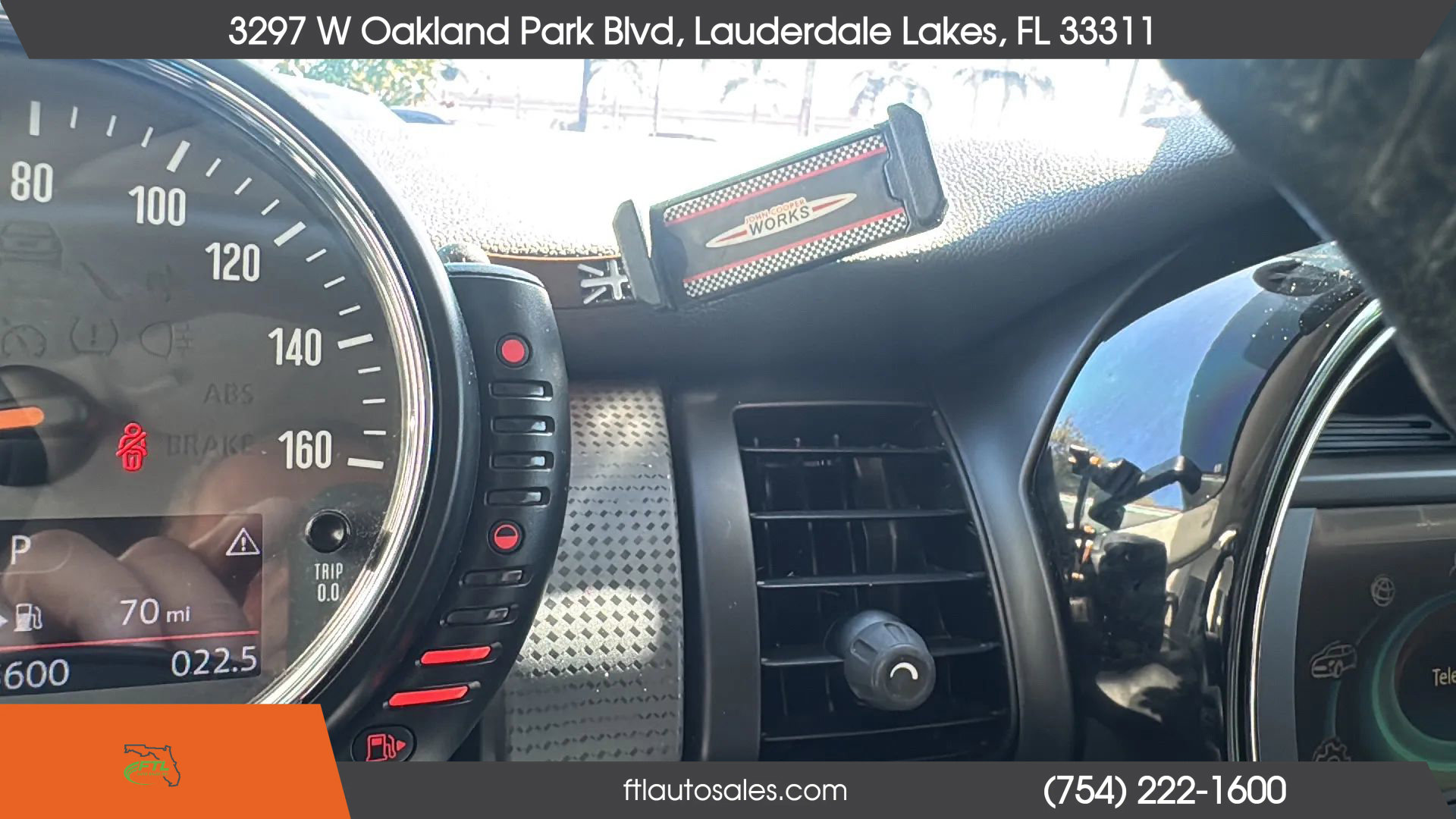 Used 2015 MINI Cooper 4-Door Hardtop image 53