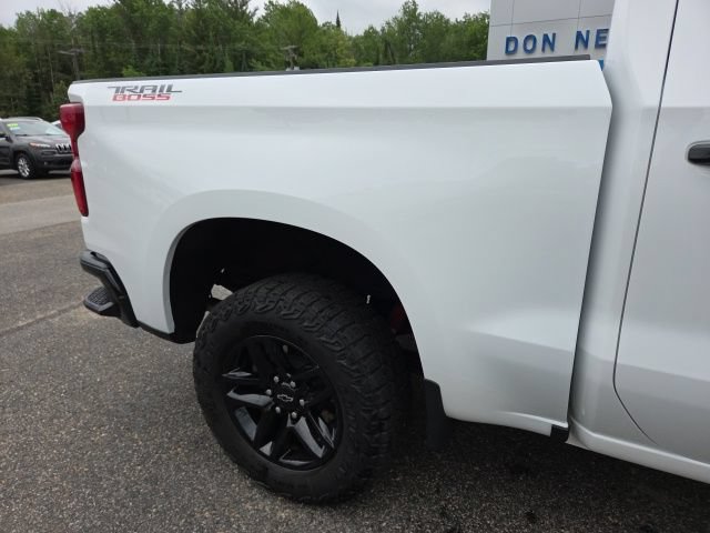 Used 2025 Chevrolet Silverado 1500 LT Trail Boss w/ Convenience Package II AWD/4WD image 41