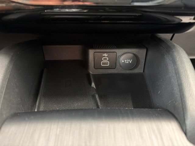Certified 2024 Ford Escape Platinum AWD/4WD image 21