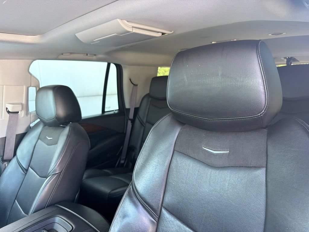 Used 2017 Cadillac Escalade Luxury RWD image 8
