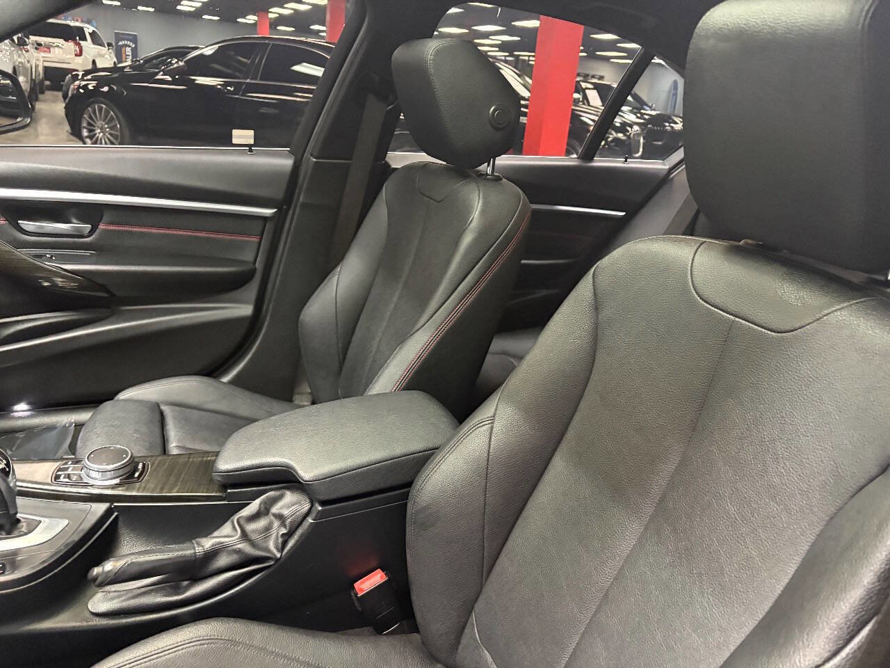 Used 2018 BMW 330i Sedan image 16