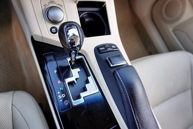 Used 2014 Lexus ES 300h w/ Luxury Package w/Bamboo Trim FWD image 41
