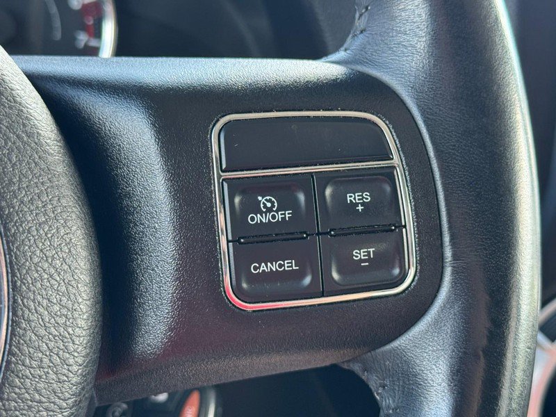 Used 2015 Jeep Wrangler Unlimited Sahara w/ Connectivity Group AWD/4WD image 17
