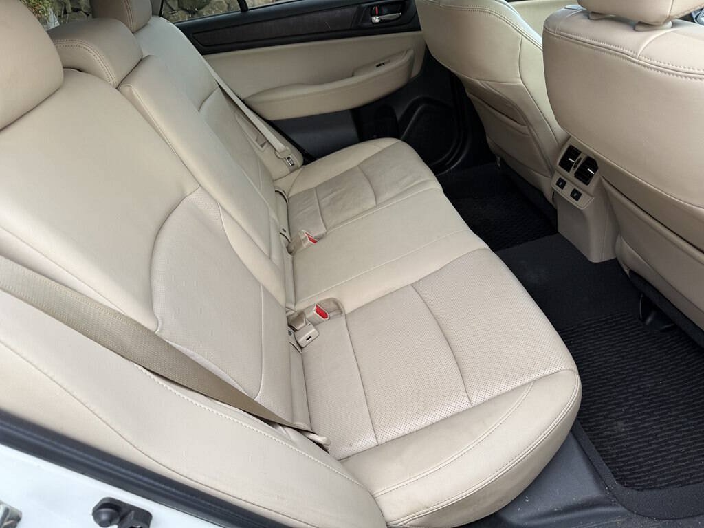 Used 2015 Subaru Outback 2.5i Limited AWD/4WD image 13