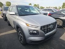 Used 2025 Hyundai Venue SEL FWD image 14