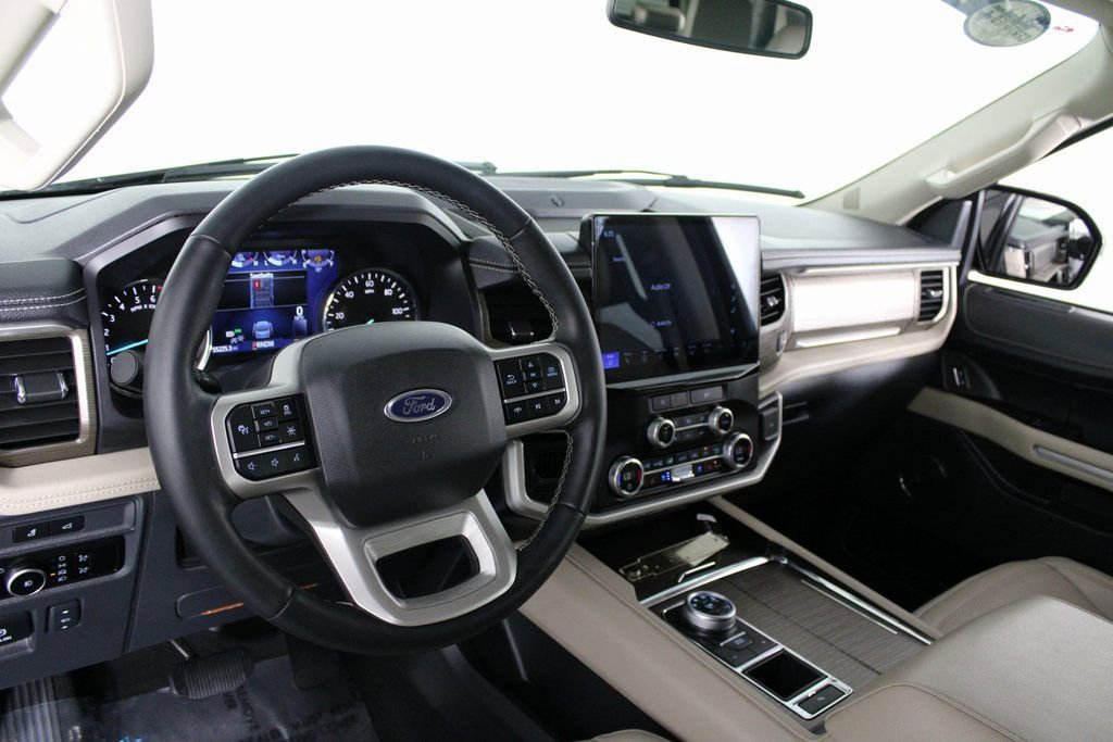 Used 2024 Ford Expedition Max Limited image 15