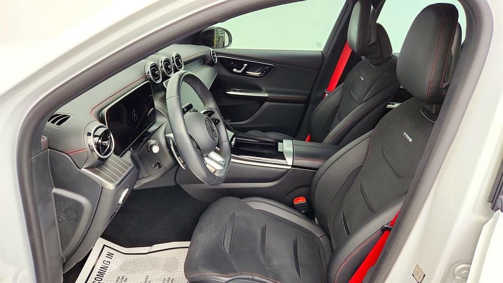 Used 2024 Mercedes-Benz GLC 43 AMG 4MATIC image 17
