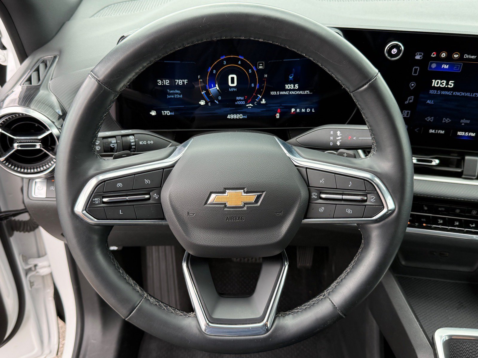 Used 2025 Chevrolet Equinox LT w/ Convenience Package II FWD image 14