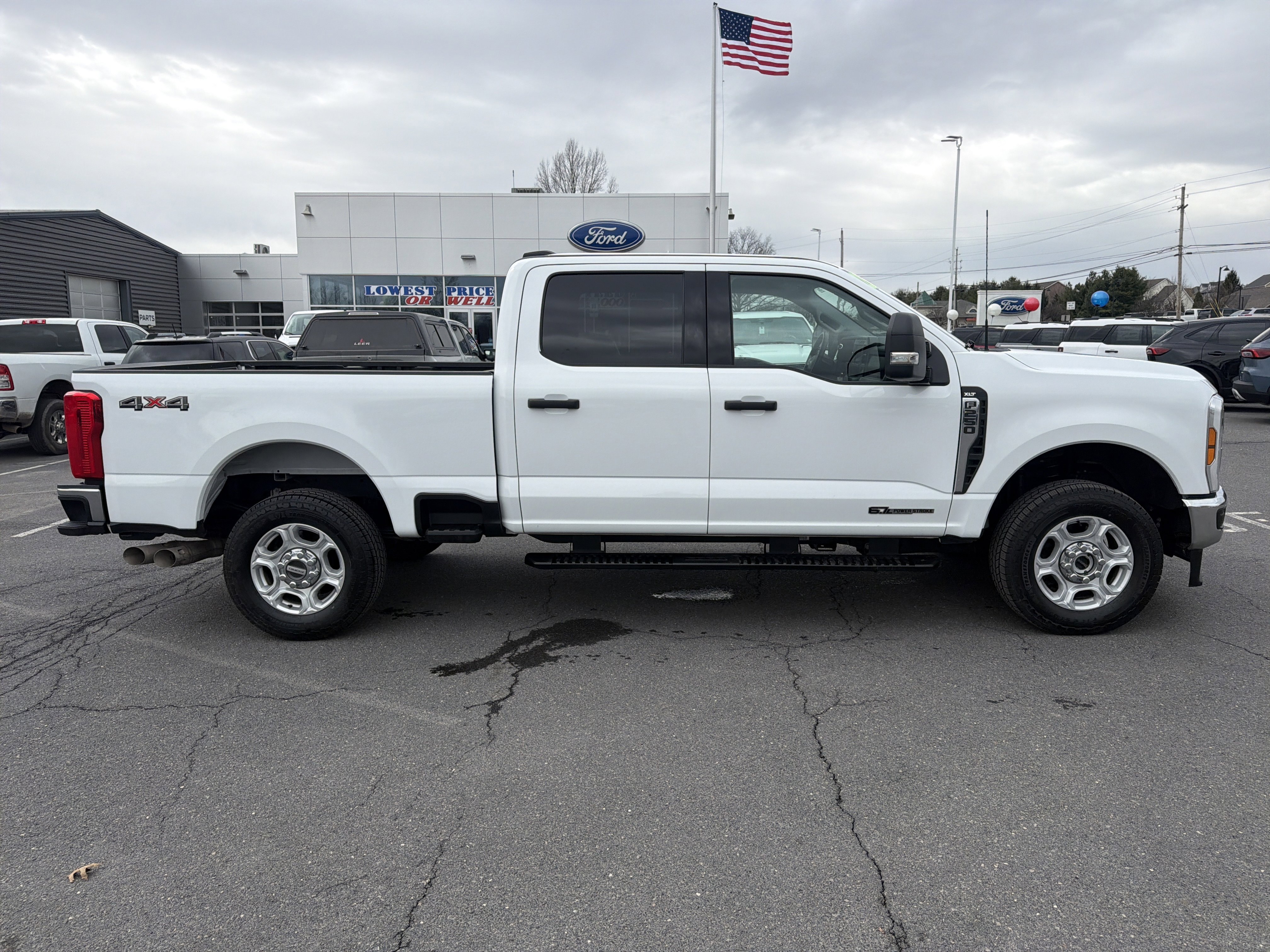 Used 2025 Ford F250 XLT image 2