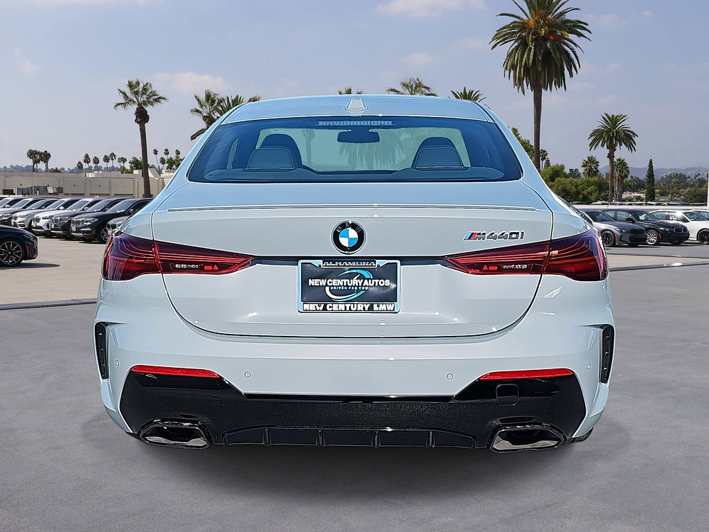 New 2026 BMW M440i Coupe w/ Premium Package RWD image 6
