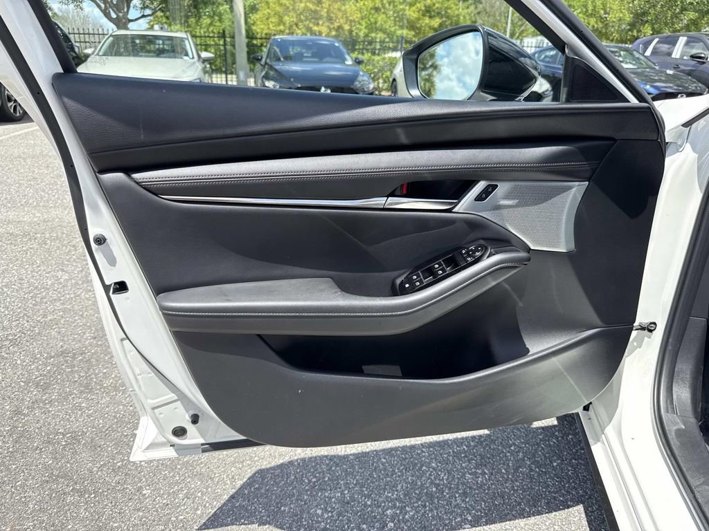 Certified 2025 MAZDA MAZDA3 2.5 Turbo Sedan w/Premium Plus image 25