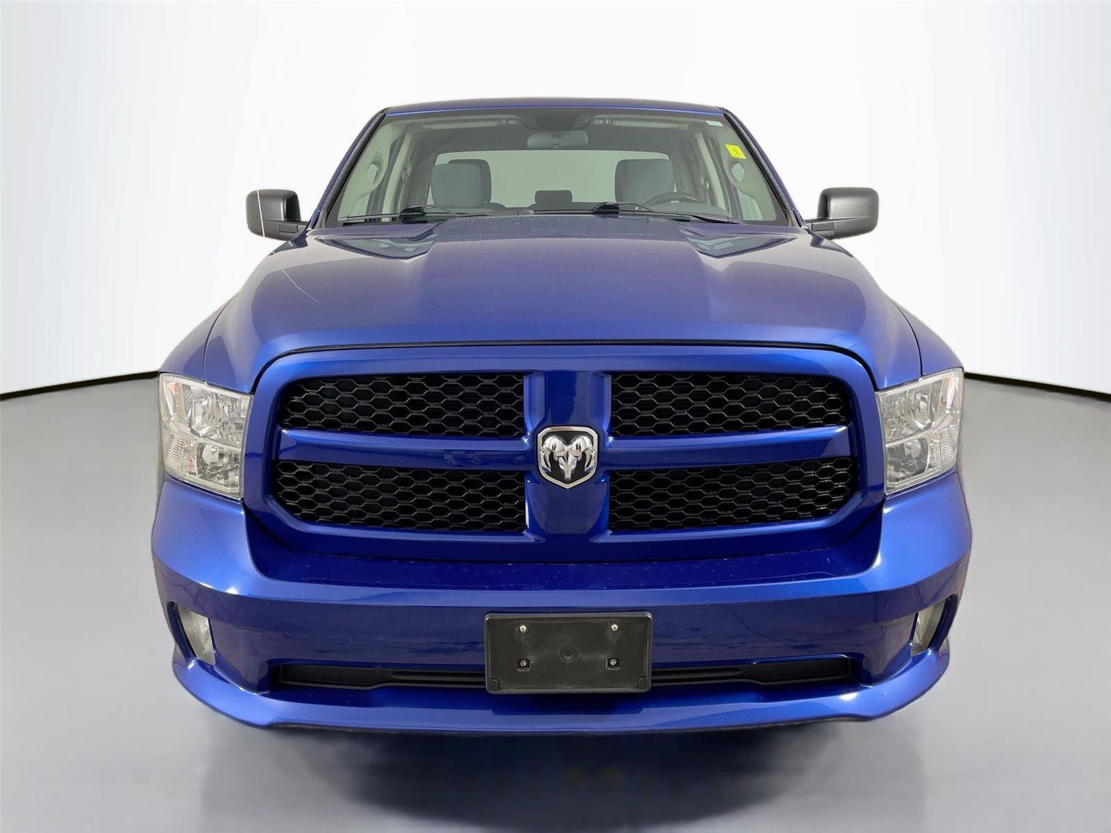 Used 2017 RAM 1500 Express AWD/4WD image 3