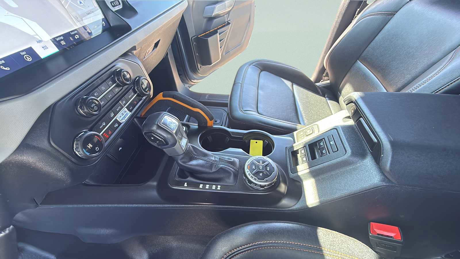 Used 2023 Ford Bronco Badlands image 24