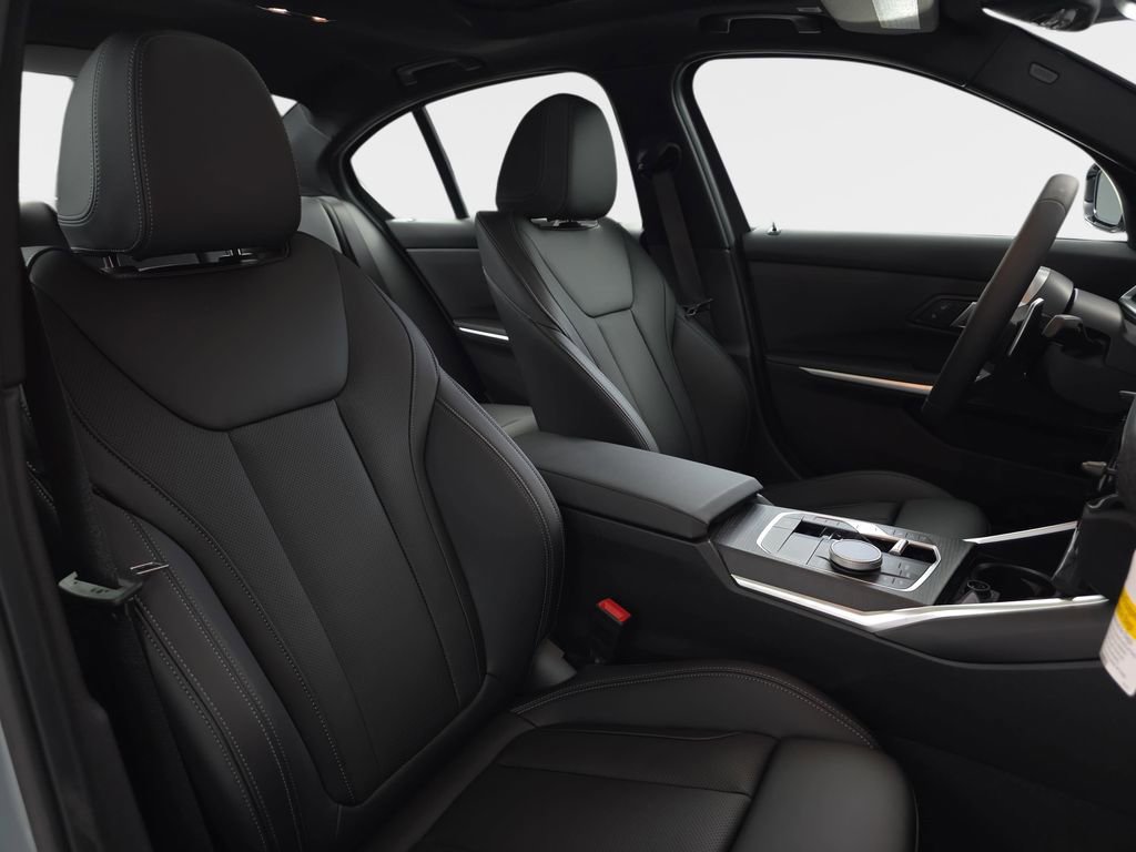 New 2026 BMW 330i xDrive Sedan w/ M Sport Package image 10