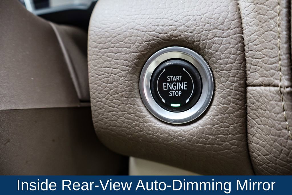 Used 2021 GMC Yukon Denali w/ Denali Premium Package image 23