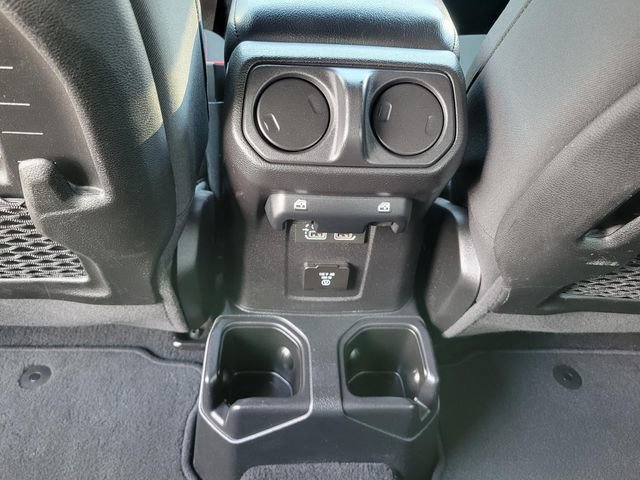 Used 2020 Jeep Wrangler Unlimited Rubicon w/ Uconnect 4C Nav & Sound Group image 28