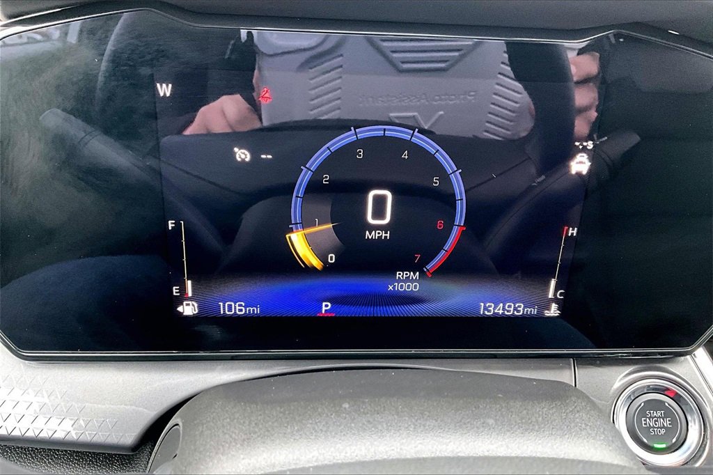 Used 2025 Chevrolet Trax ACTIV w/ Sunroof Package image 18