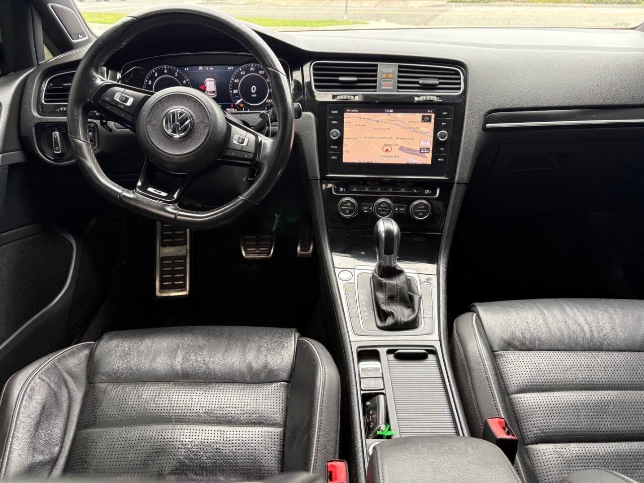 Used 2018 Volkswagen Golf R 4-Door image 38