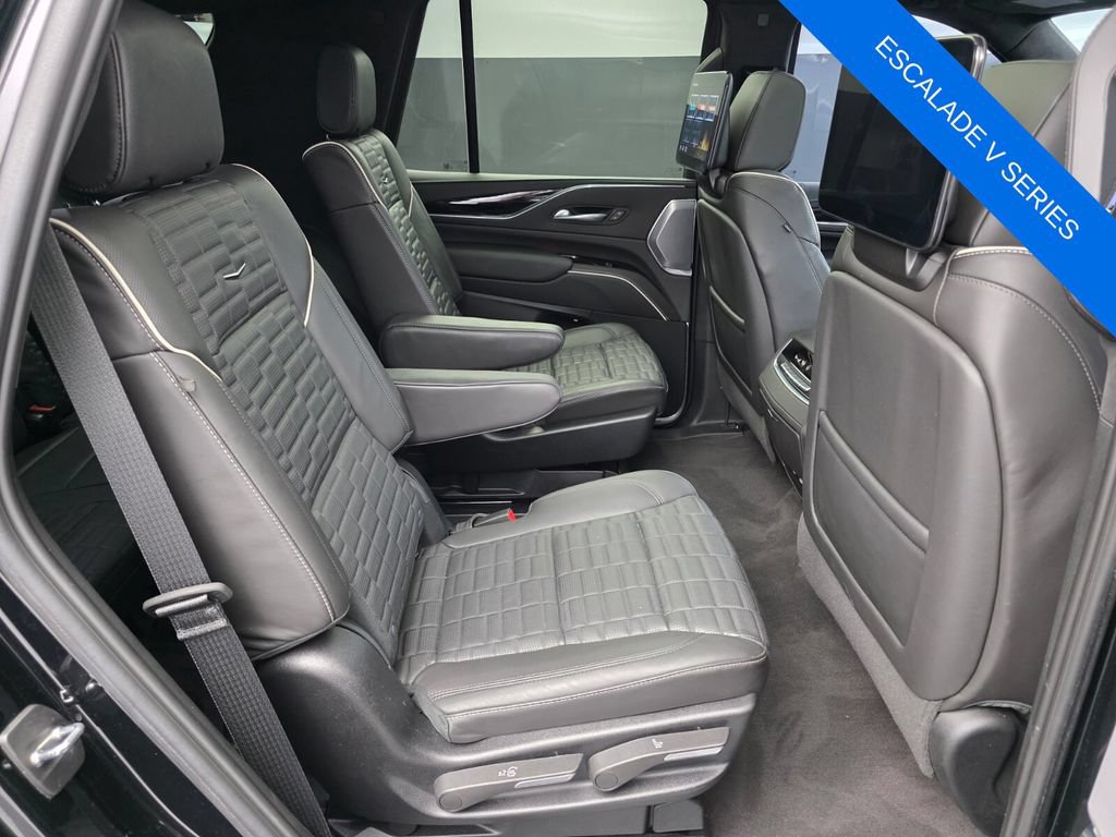 Used 2024 Cadillac Escalade V AWD/4WD image 29