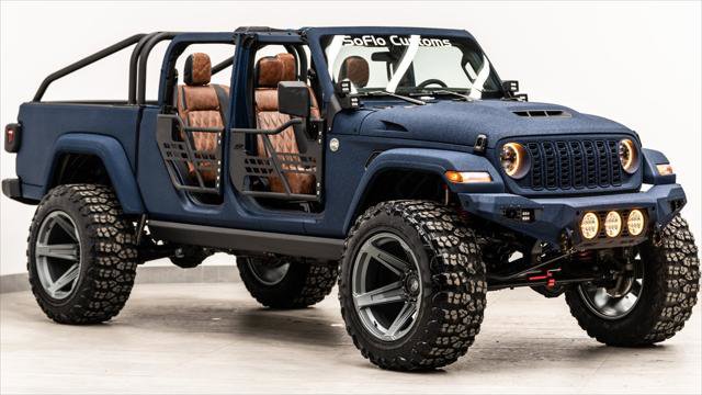 Used 2025 Jeep Gladiator Sport AWD/4WD image 13