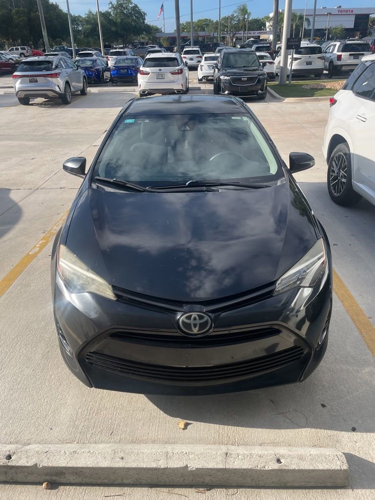 Used 2017 Toyota Corolla LE FWD image 4
