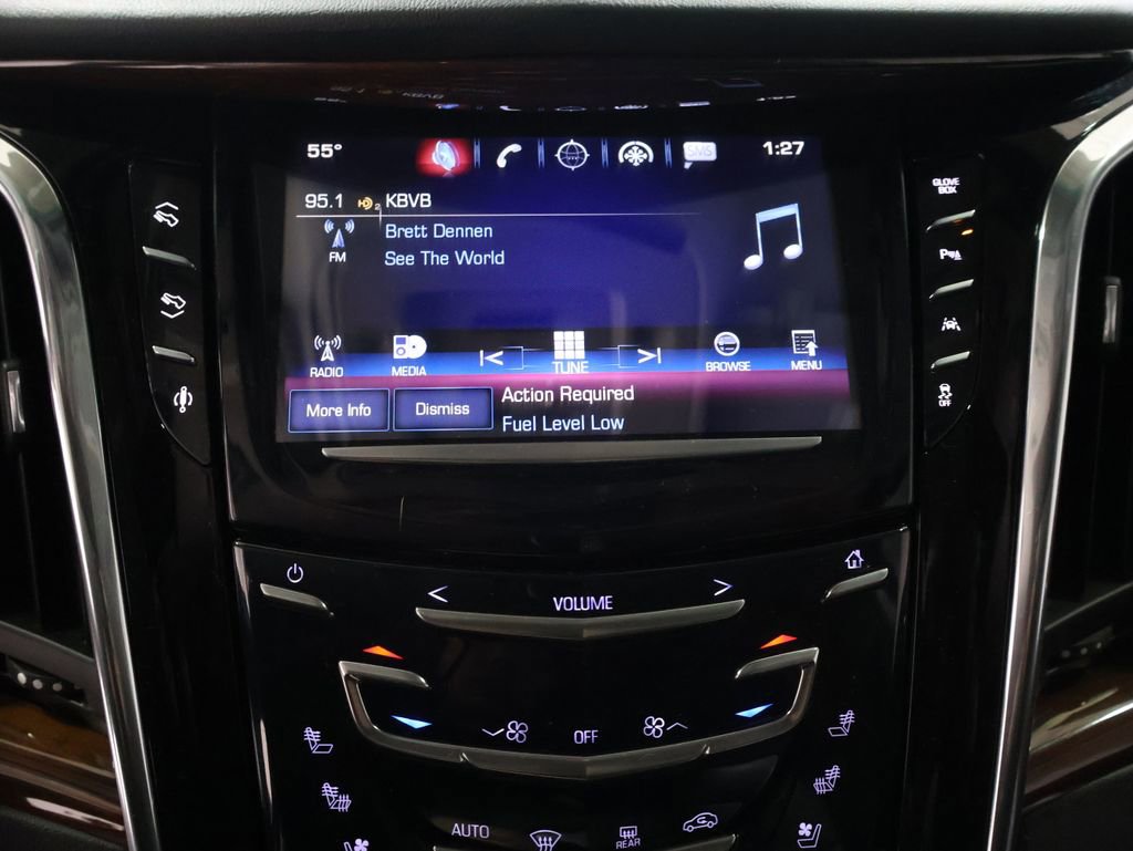 Used 2016 Cadillac Escalade Luxury image 32