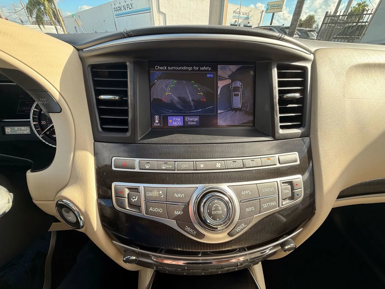 Used 2018 INFINITI QX60 FWD w/ Premium Plus Package image 40