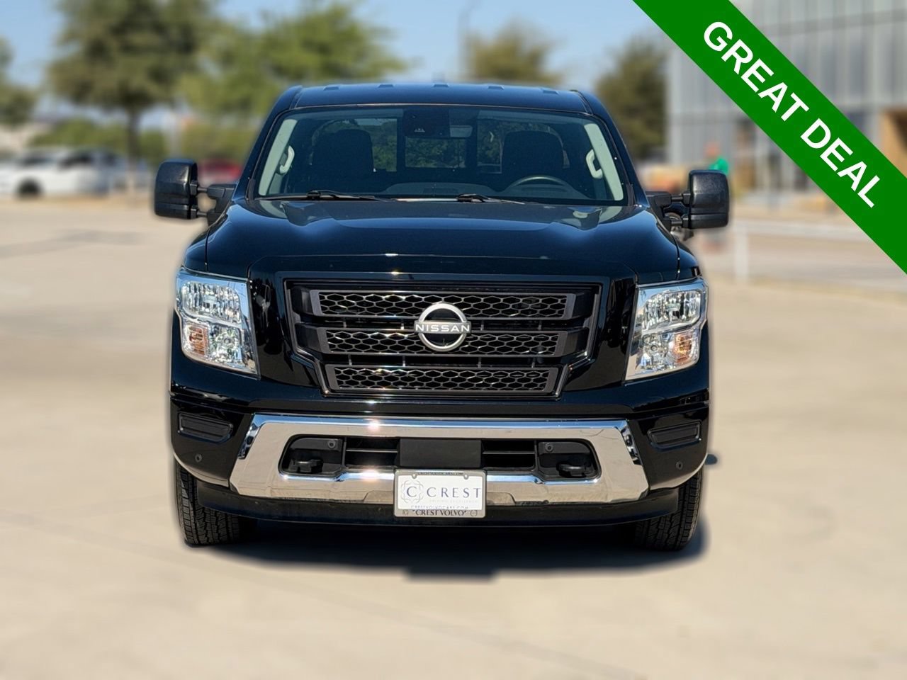 Used 2024 Nissan Titan SV w/ SV Convenience Package RWD image 3